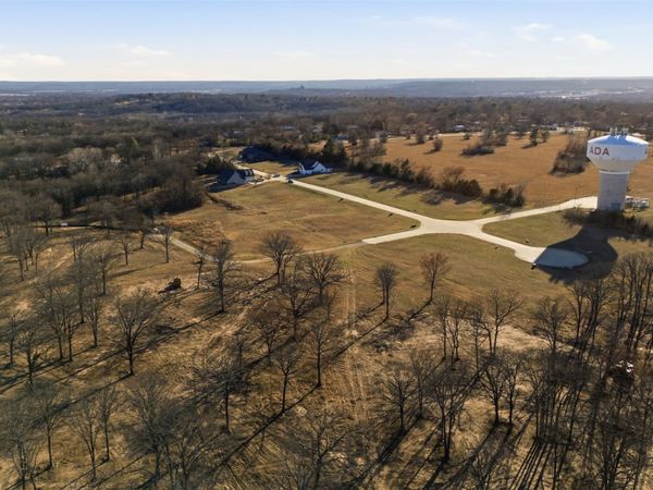 000 Derrick Lane , Ada, OK 74820