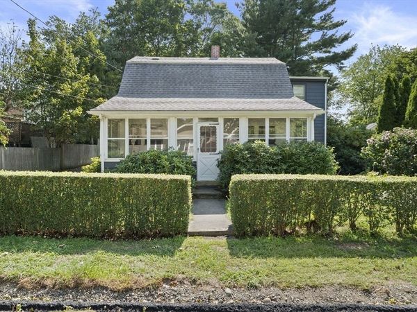16 Alachua Rd, Weymouth, MA 02189