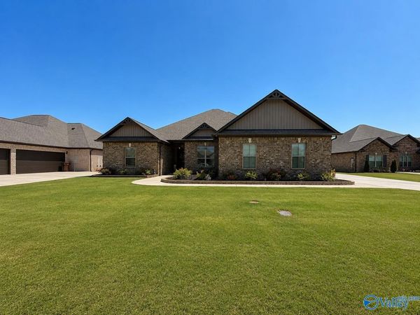 26422 Birkshire Lane, Athens, AL 35613