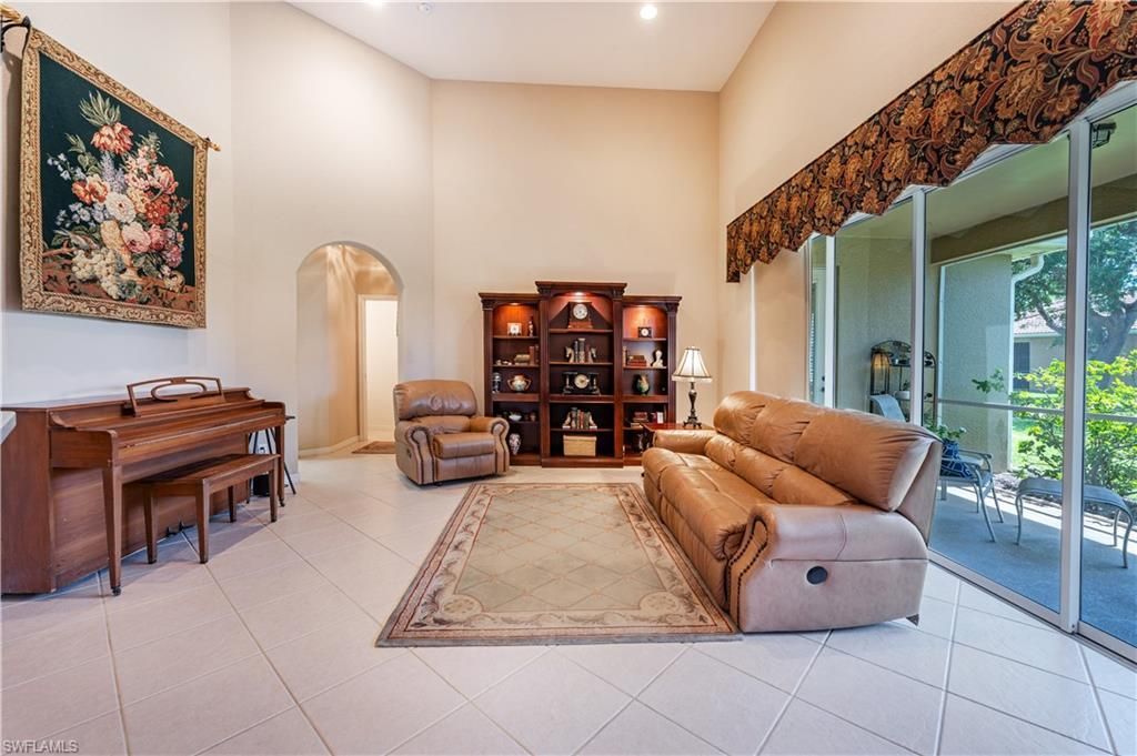 3911 Aurora Ct, Naples, FL 34116 Photo