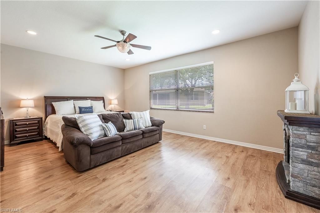 3911 Aurora Ct, Naples, FL 34116 Photo