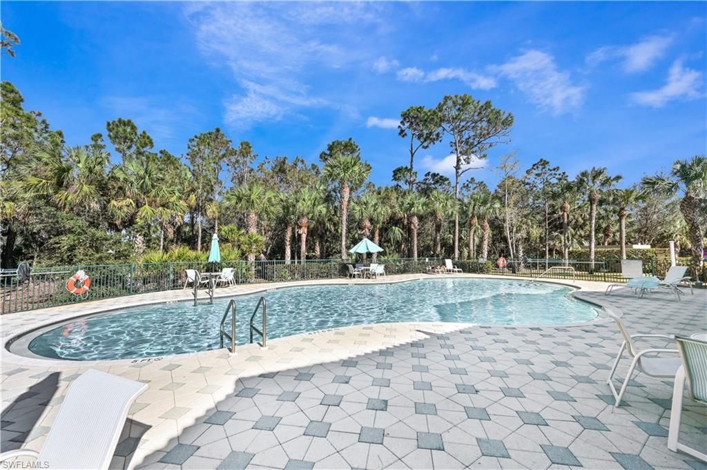 3911 Aurora Ct, Naples, FL 34116 Photo