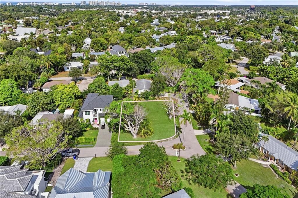 1165 8th Ter N, Naples, FL 34102 Photo