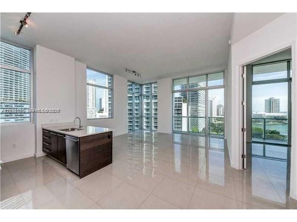 500 Brickell Ave , Unit 1101, Miami, FL 33131