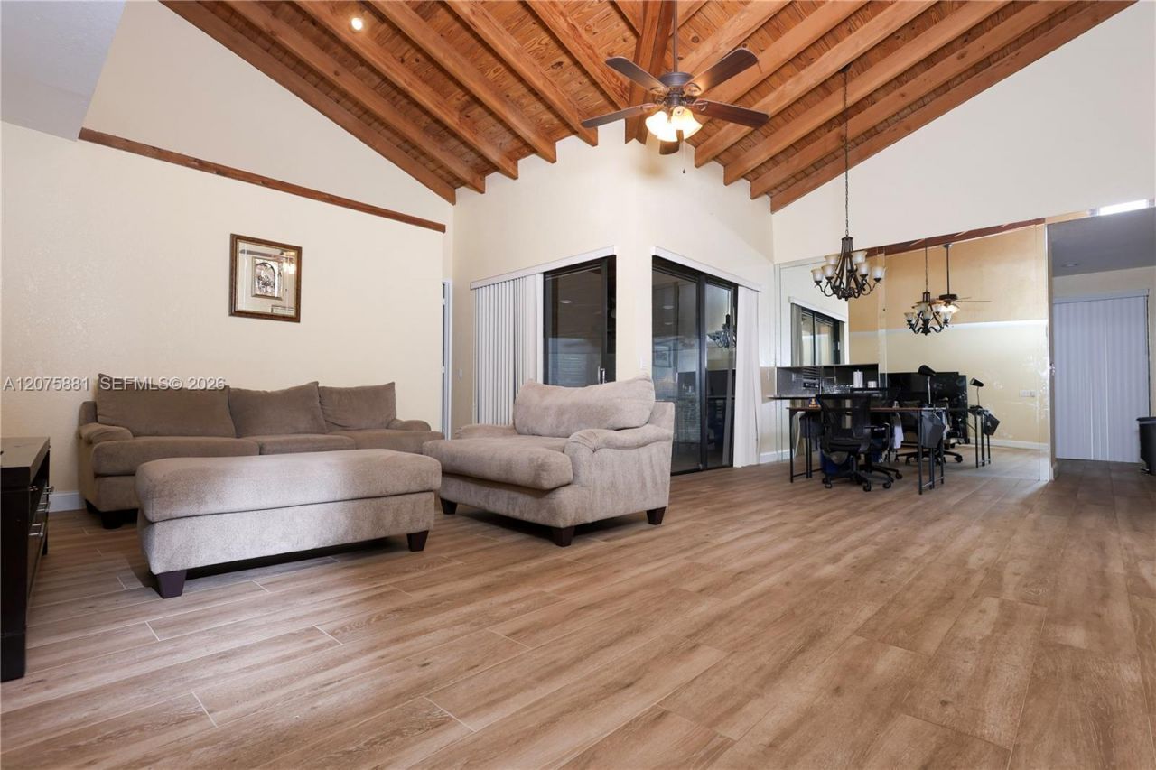 8050 Palmetto Palm Cir , Unit 55, Tamarac, FL 33321 Photo