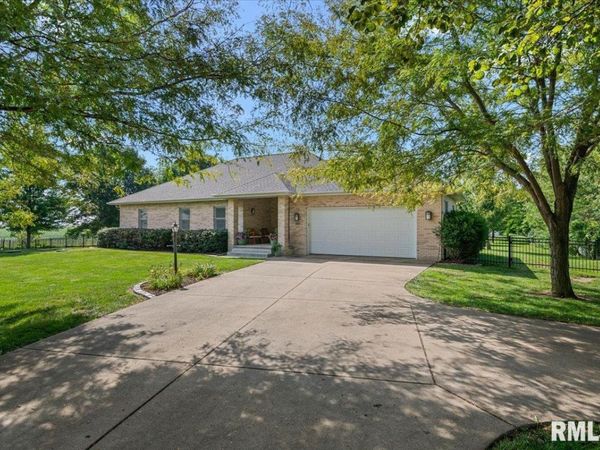 4750 Mansion Road, Chatham, IL 62629