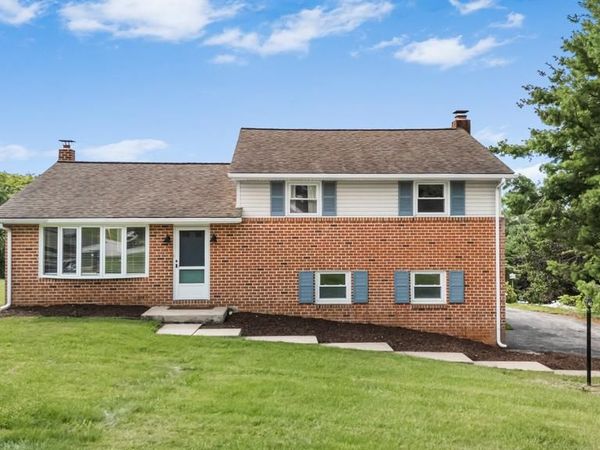 2113 HOPE DRIVE, RED LION, PA 17356