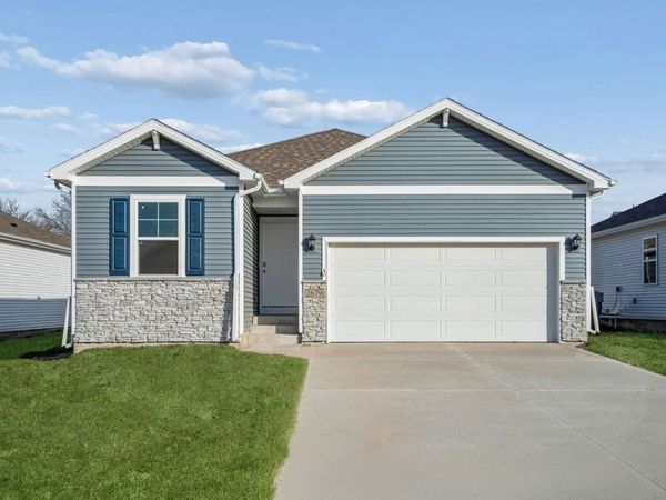 2442 SE Ambrose Drive, West Des Moines, IA 50265