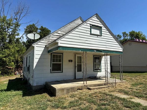 121 W Lafayette Street , El Dorado Springs, MO 64744