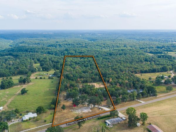 1610 Highway 64 , Tunas, MO 65764