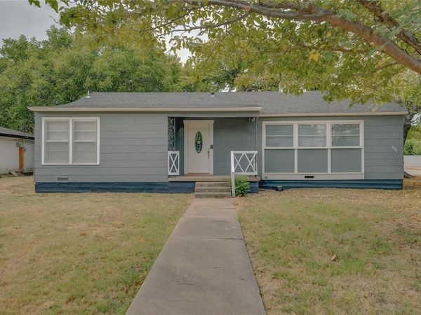 1100 Wade Hampton Street, Benbrook, TX 76126