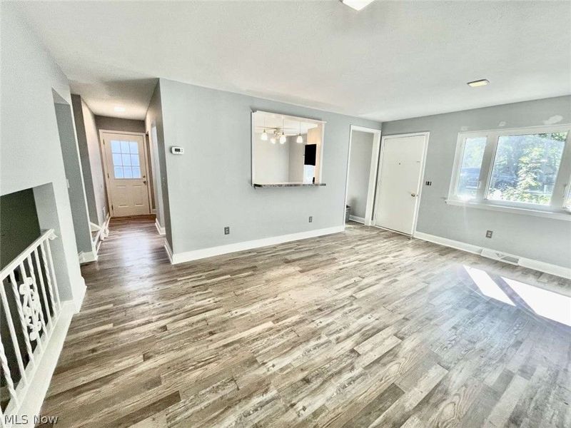4885 Lear Nagle Road, North Ridgeville, OH 44039 Photo 3