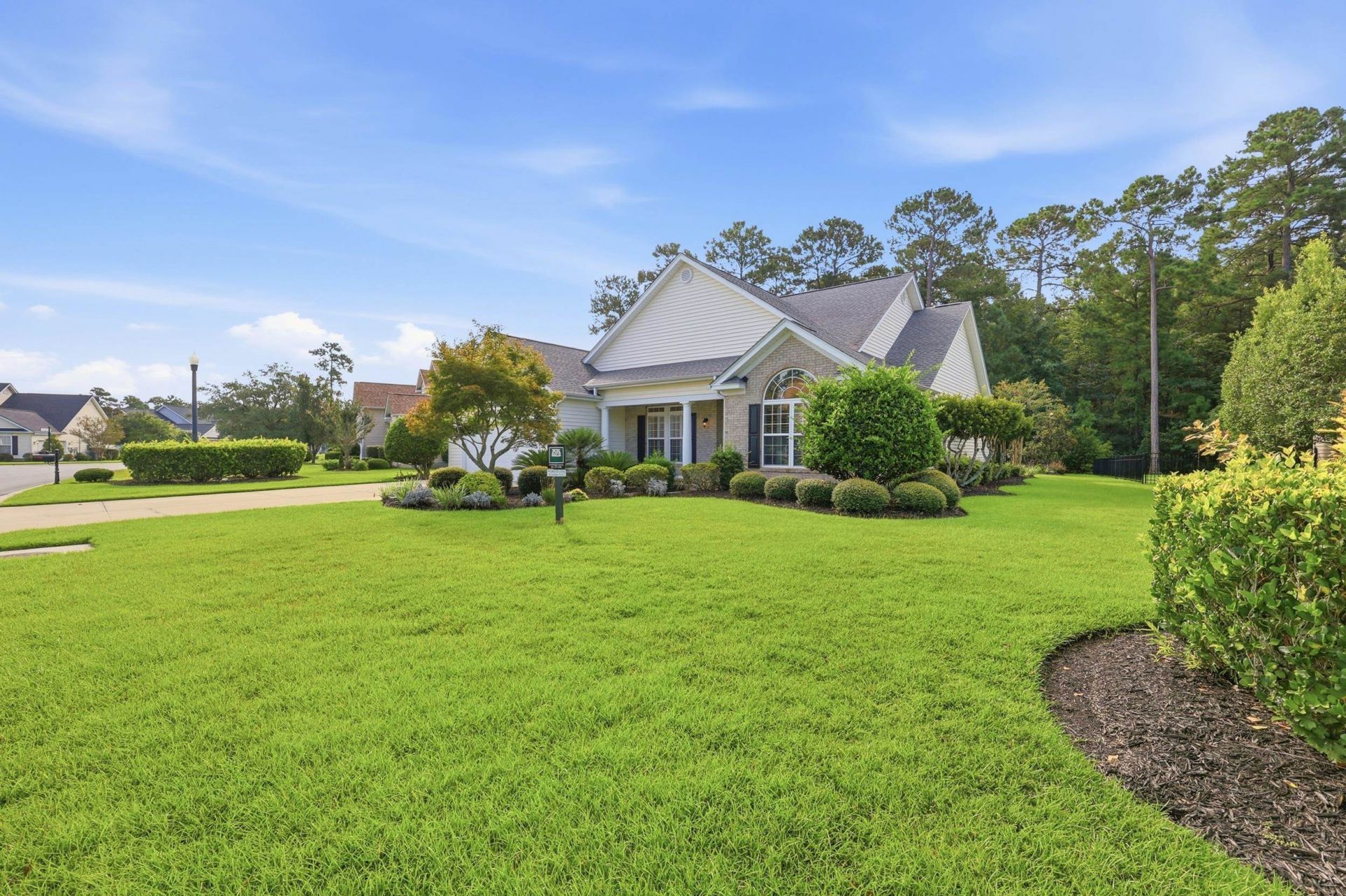220 Laurel Bay Dr. Photo 4