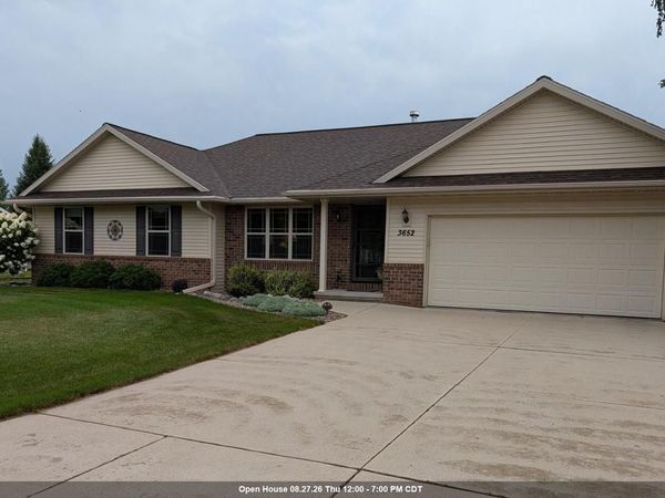 3652 S RIDGE ROAD, De Pere, WI 54115