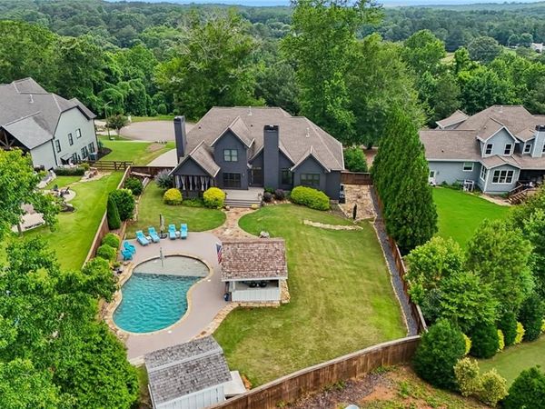 109 Old Avery Drive , Canton, GA 30115