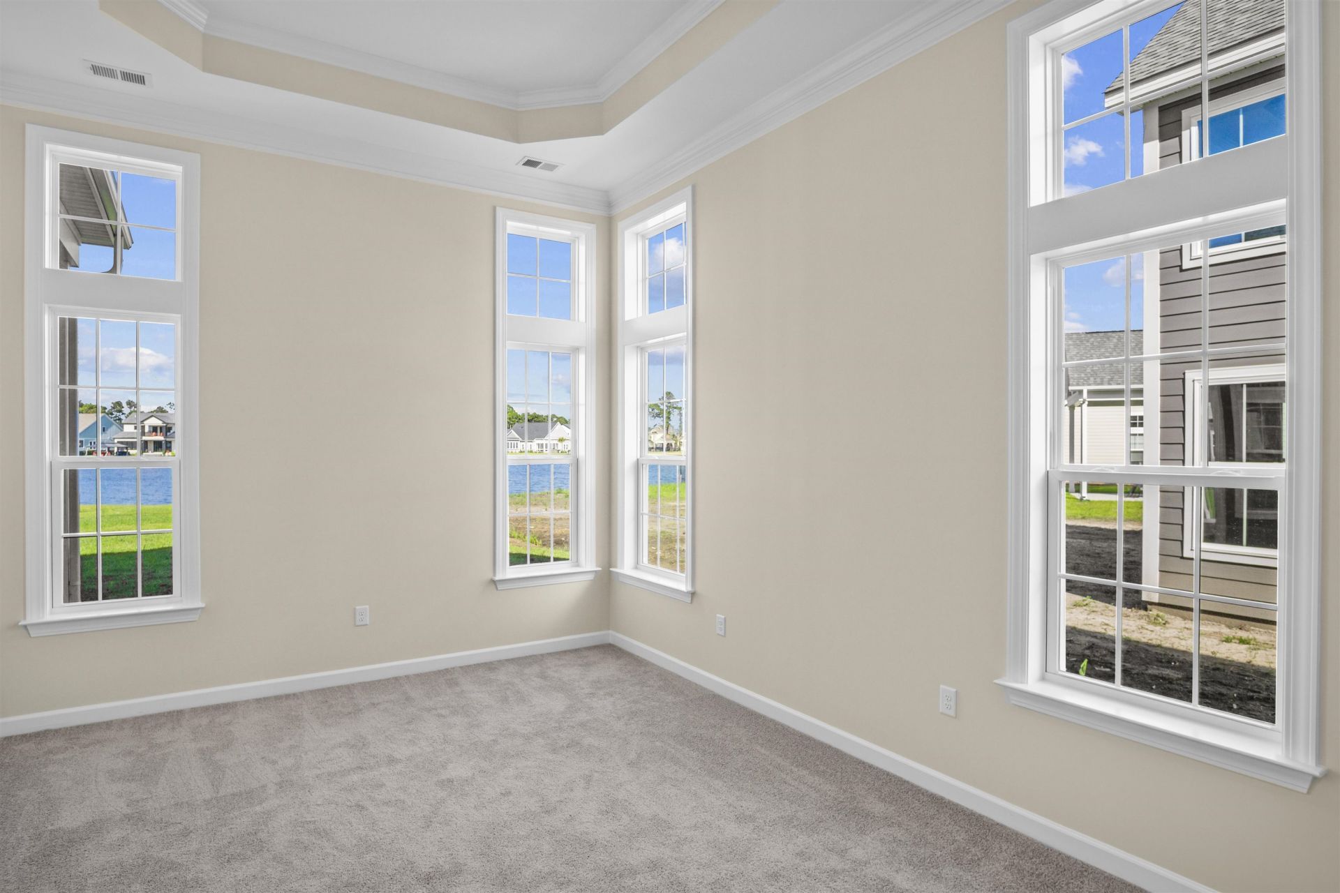 435 Starlit Way  Photo 10