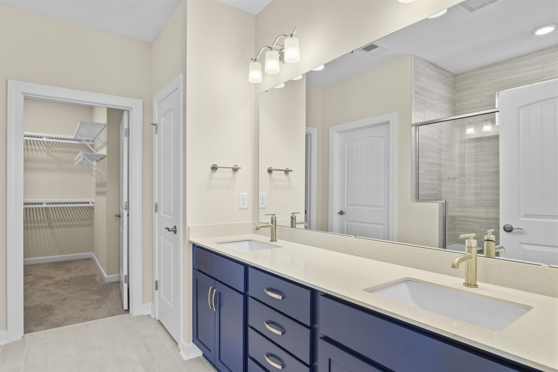 435 Starlit Way  Photo 12