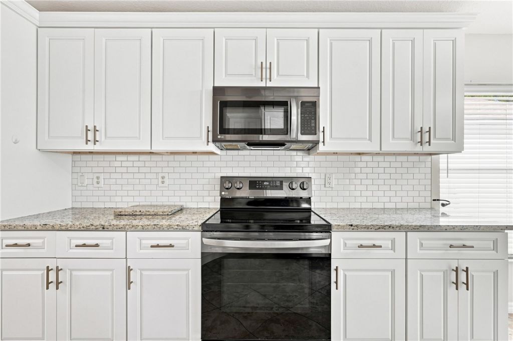 815 Greenleaf Circle, Vero Beach, FL 32960 Photo