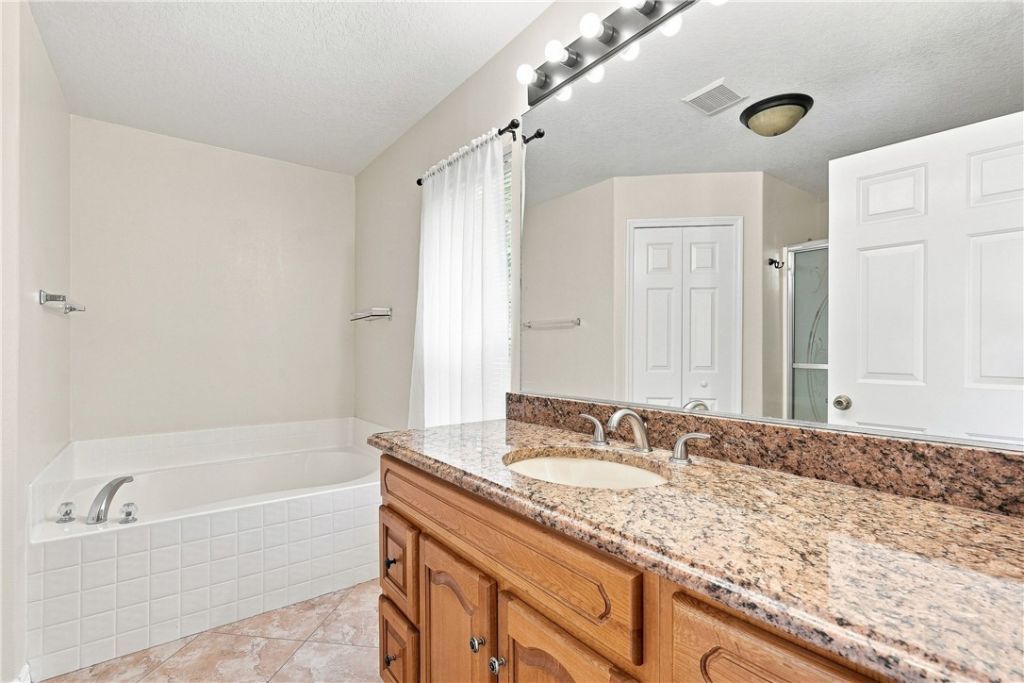 815 Greenleaf Circle, Vero Beach, FL 32960 Photo