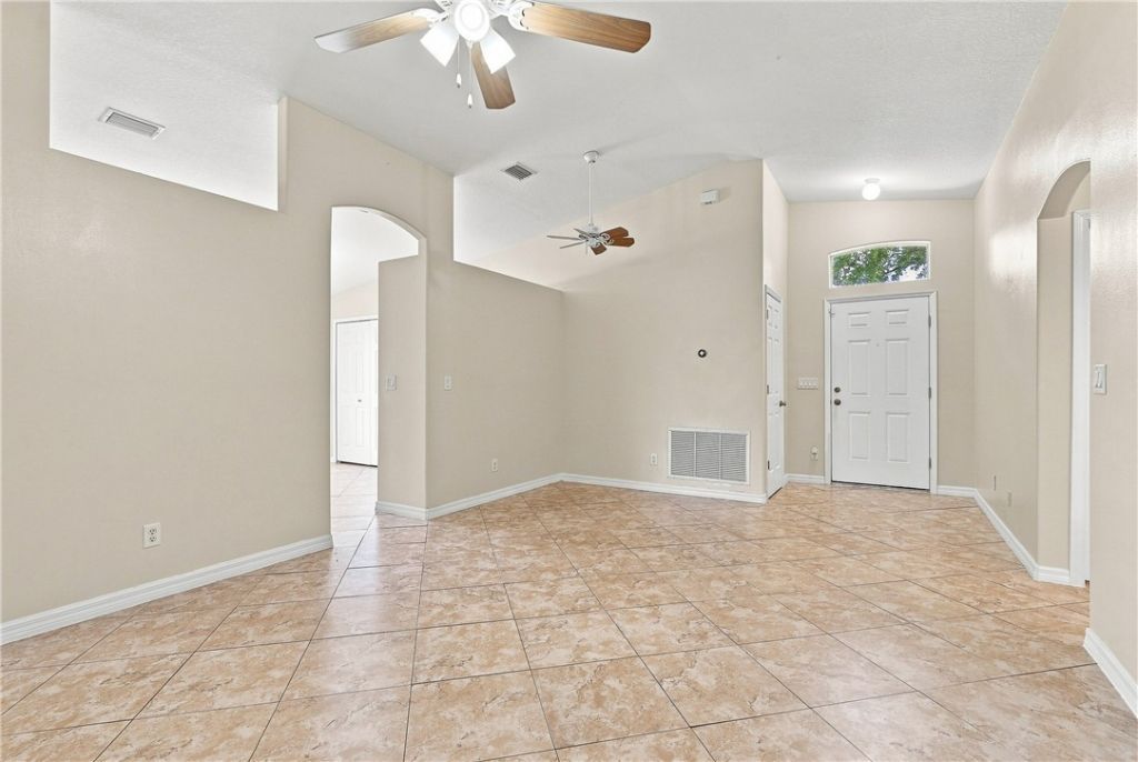 815 Greenleaf Circle, Vero Beach, FL 32960 Photo