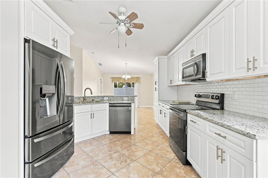 815 Greenleaf Circle, Vero Beach, FL 32960 Photo