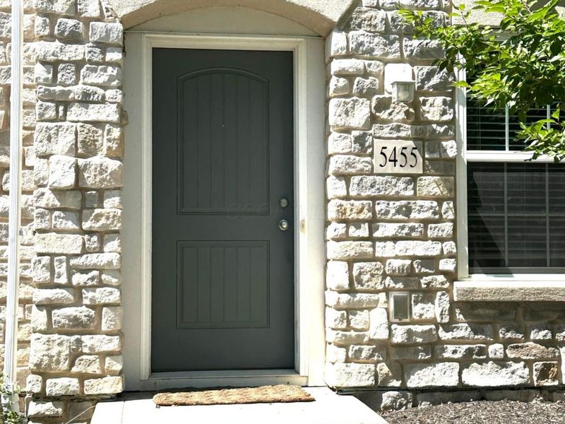 5545 Eagle River Drive , Unit 649, Dublin, OH 43016 Photo 2