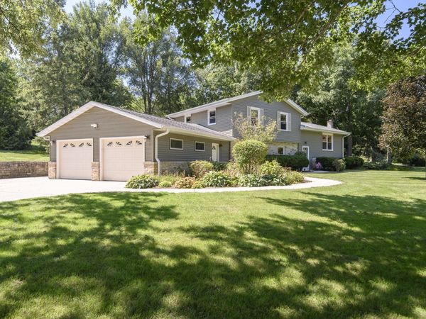 W285S3467 Snow Goose Trl, Genesee, WI 53189