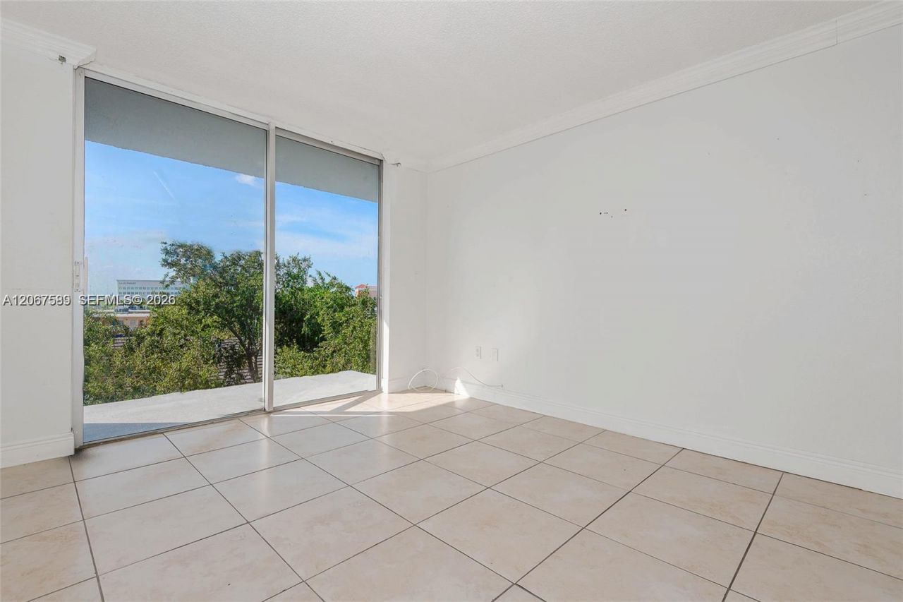 1805 Sans Souci Blvd, Unit 532, North Miami, FL 33181 Photo
