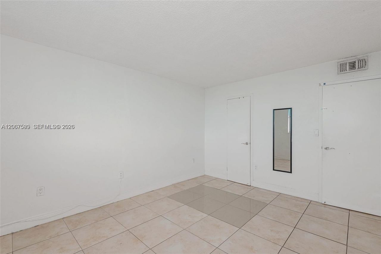 1805 Sans Souci Blvd, Unit 532, North Miami, FL 33181 Photo