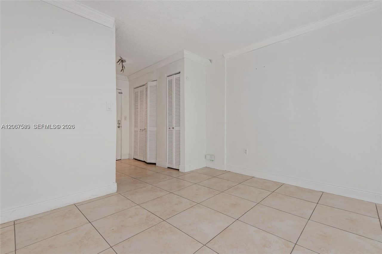 1805 Sans Souci Blvd, Unit 532, North Miami, FL 33181 Photo