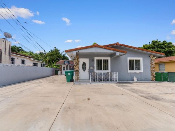 740 NW 32nd Ct , Miami, FL 33125