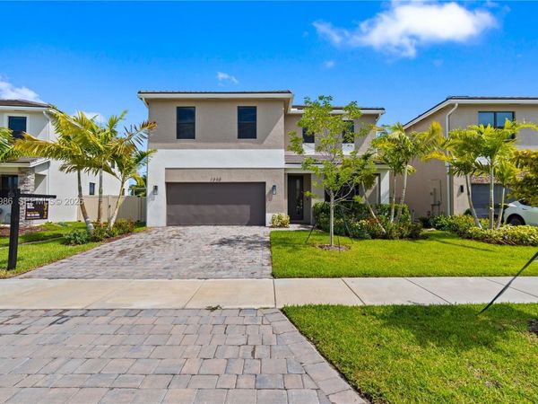 1325 NE 2nd Ct , Homestead, FL 33033