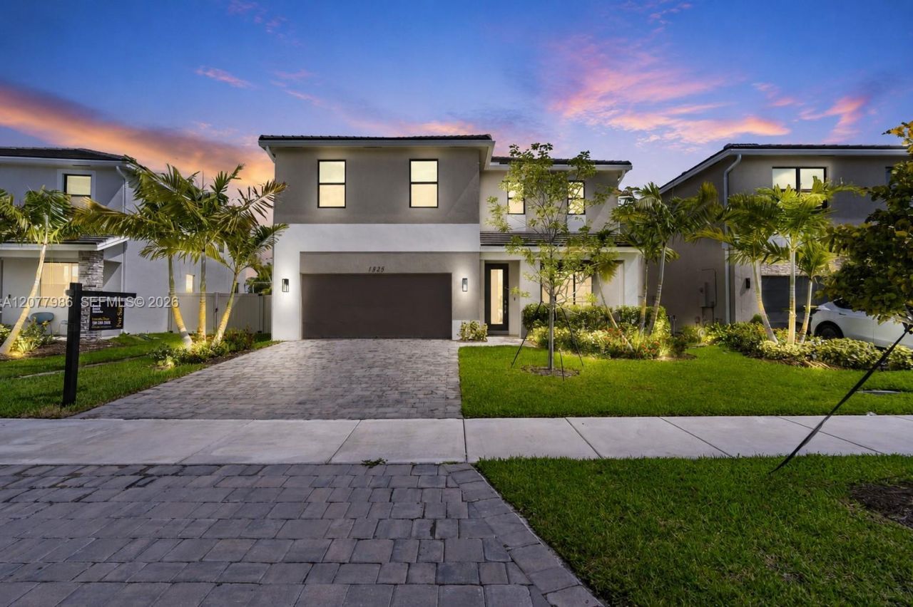 1325 NE 2nd Ct, Homestead, FL 33033 Photo