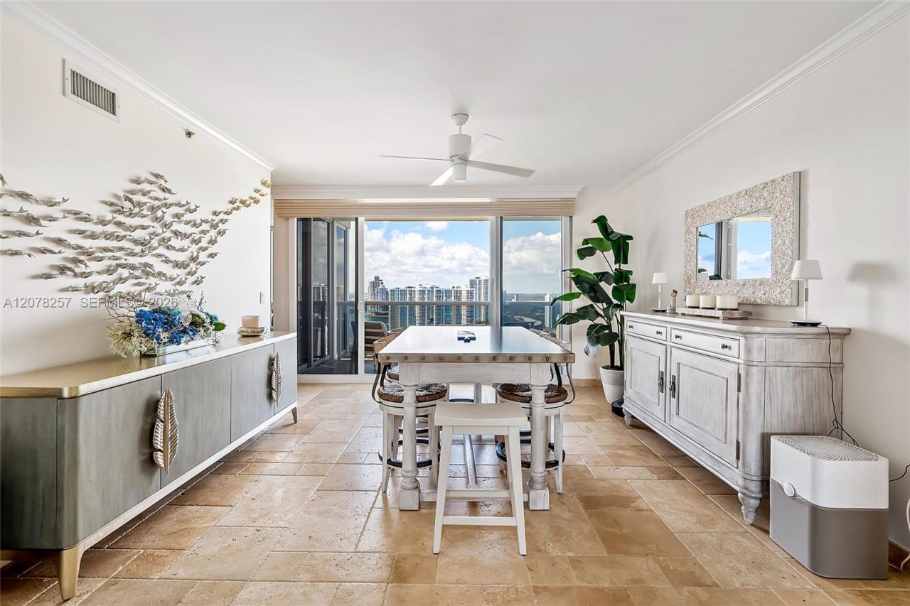 19111 Collins Ave , Unit 2705, Sunny Isles Beach, FL 33160 Photo