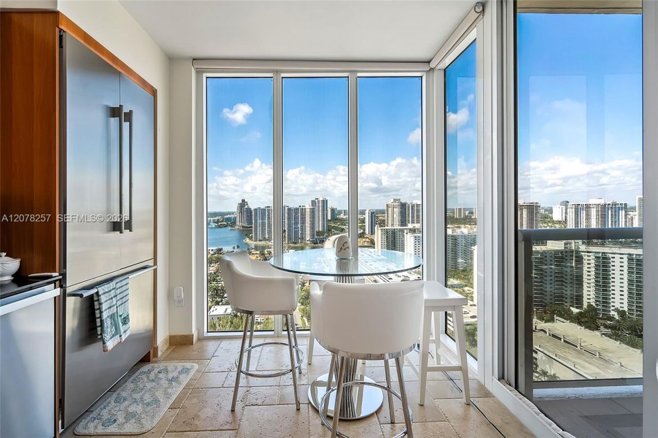 19111 Collins Ave , Unit 2705, Sunny Isles Beach, FL 33160 Photo