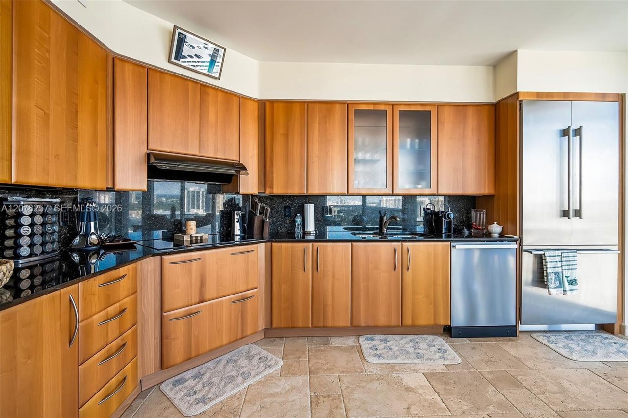 19111 Collins Ave , Unit 2705, Sunny Isles Beach, FL 33160 Photo