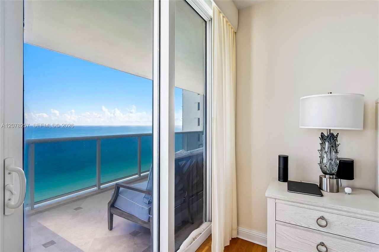 19111 Collins Ave , Unit 2705, Sunny Isles Beach, FL 33160 Photo