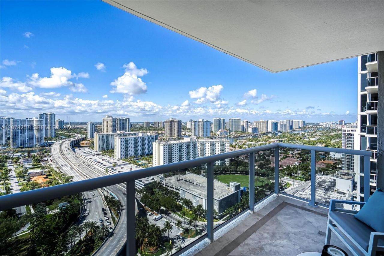 19111 Collins Ave , Unit 2705, Sunny Isles Beach, FL 33160 Photo