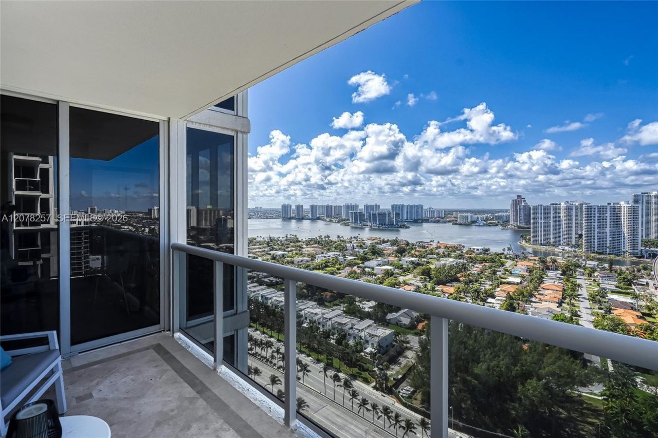 19111 Collins Ave , Unit 2705, Sunny Isles Beach, FL 33160 Photo