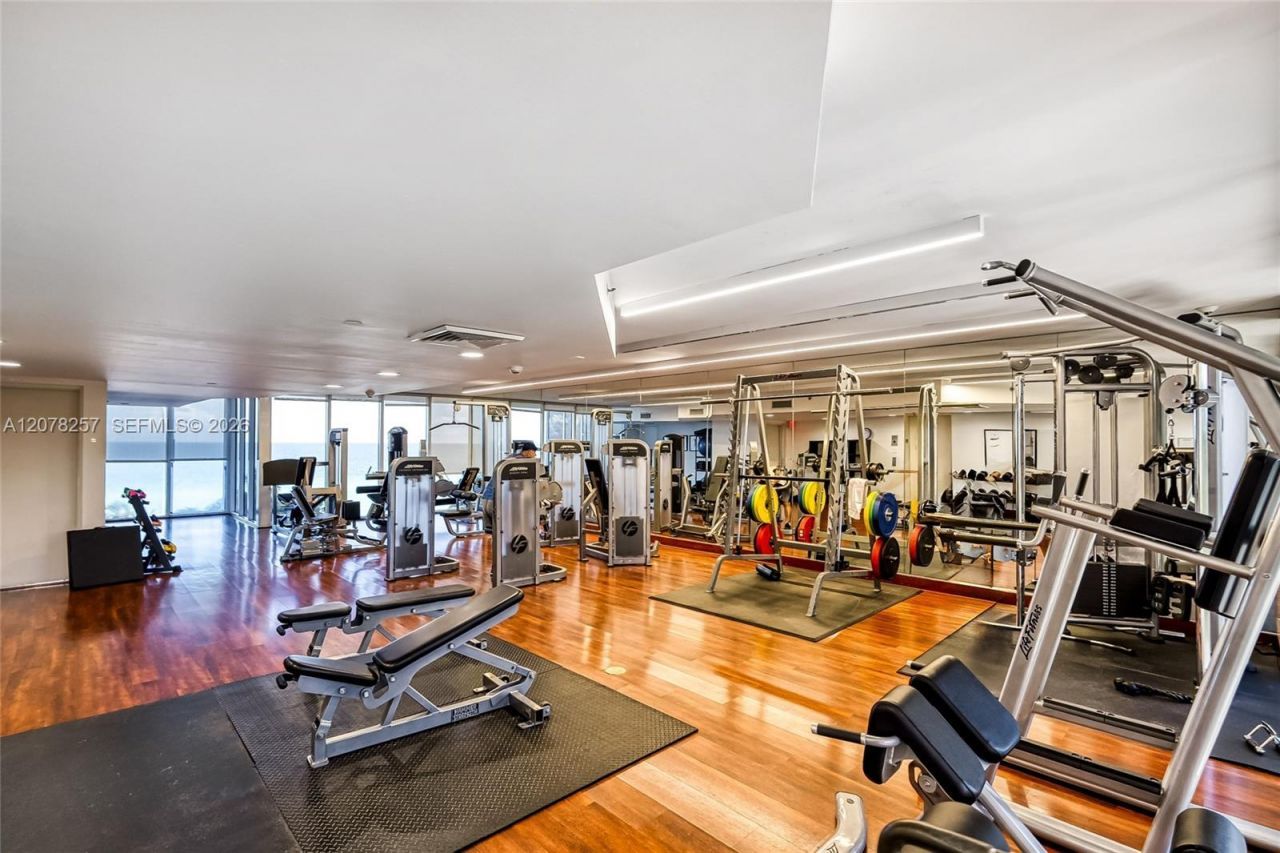 19111 Collins Ave , Unit 2705, Sunny Isles Beach, FL 33160 Photo