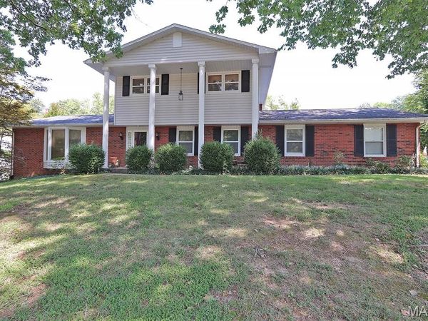 1106 Hilldale Circle , Cape Girardeau, MO 63701