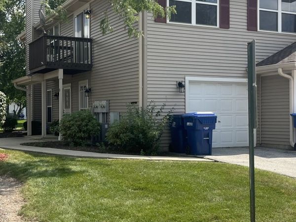12221 FAIRWAY Circle , Unit D, Blue Island, IL 60406