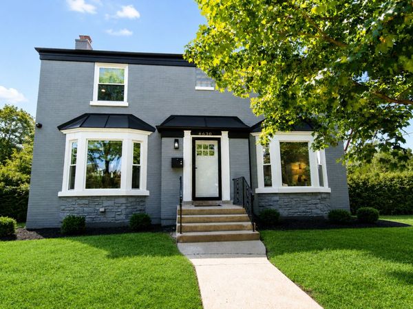 6630 N Trumbull Avenue , Lincolnwood, IL 60712