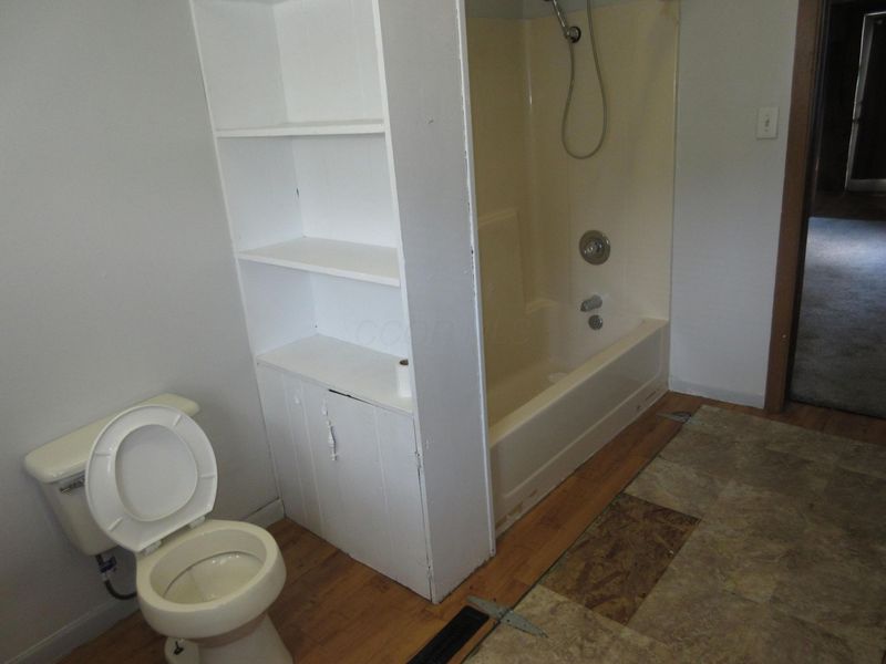 17 Western Avenue , Newark, OH 43055 Photo 3