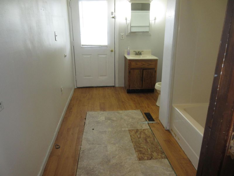 17 Western Avenue , Newark, OH 43055 Photo 4