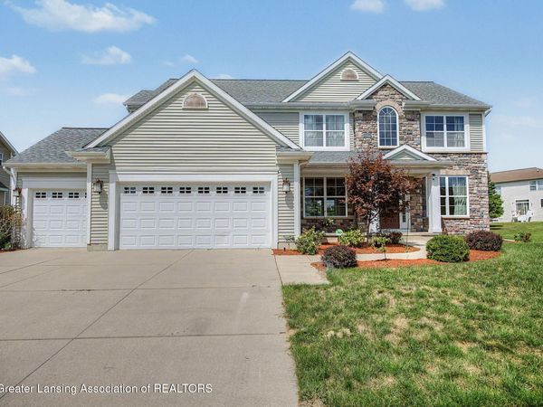 1582 Maiden Lane, Okemos, MI 48864