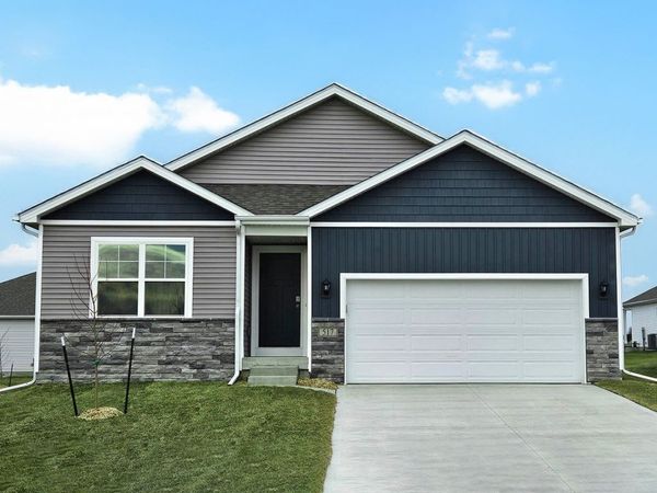 817 Fireside Drive NW, Bondurant, IA 50035