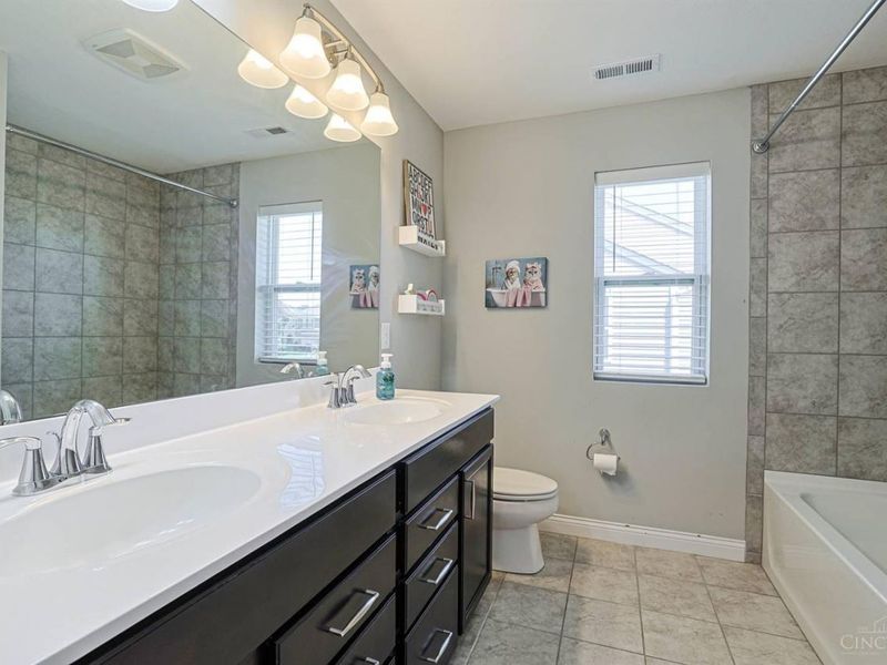1694 Federal Creek Lane, Hamilton Township, OH 45039 Photo 33