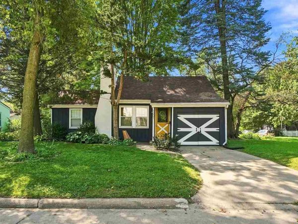 1601 Jackson Ave, Iowa City, IA 52240