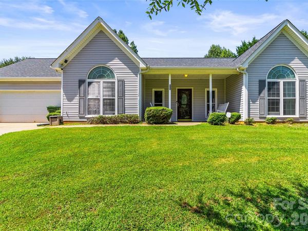 413 Summer Ridge Road , Stanley, NC 28164
